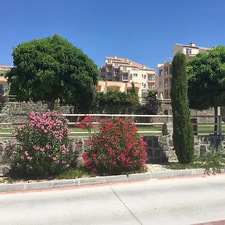 The Pelican Penthouse At Kusadasi Golf